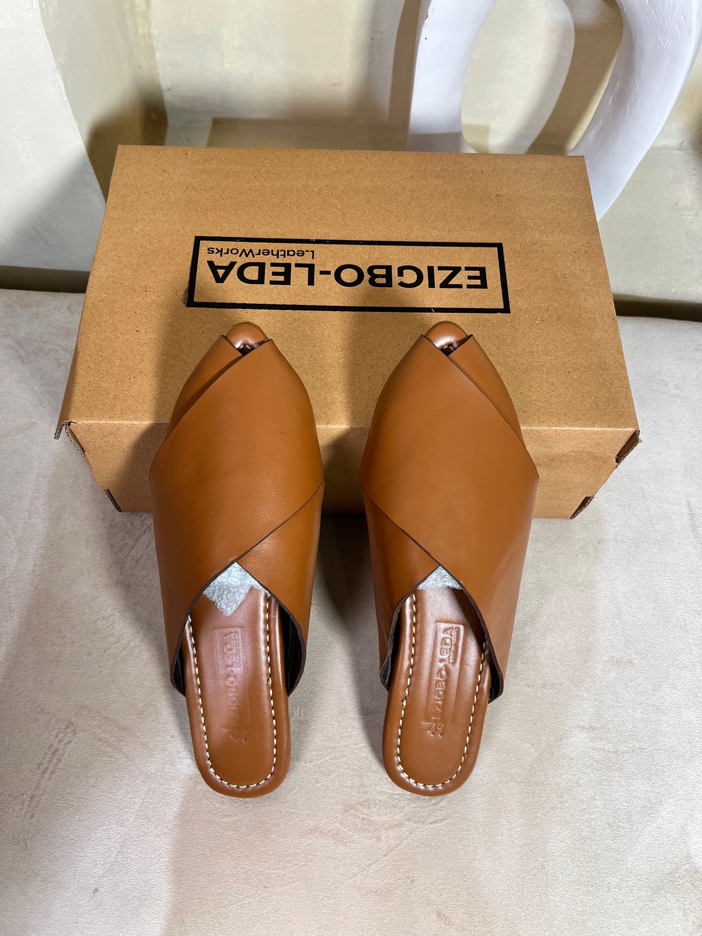 Oma Mules Plain - Brown Slippers (43)