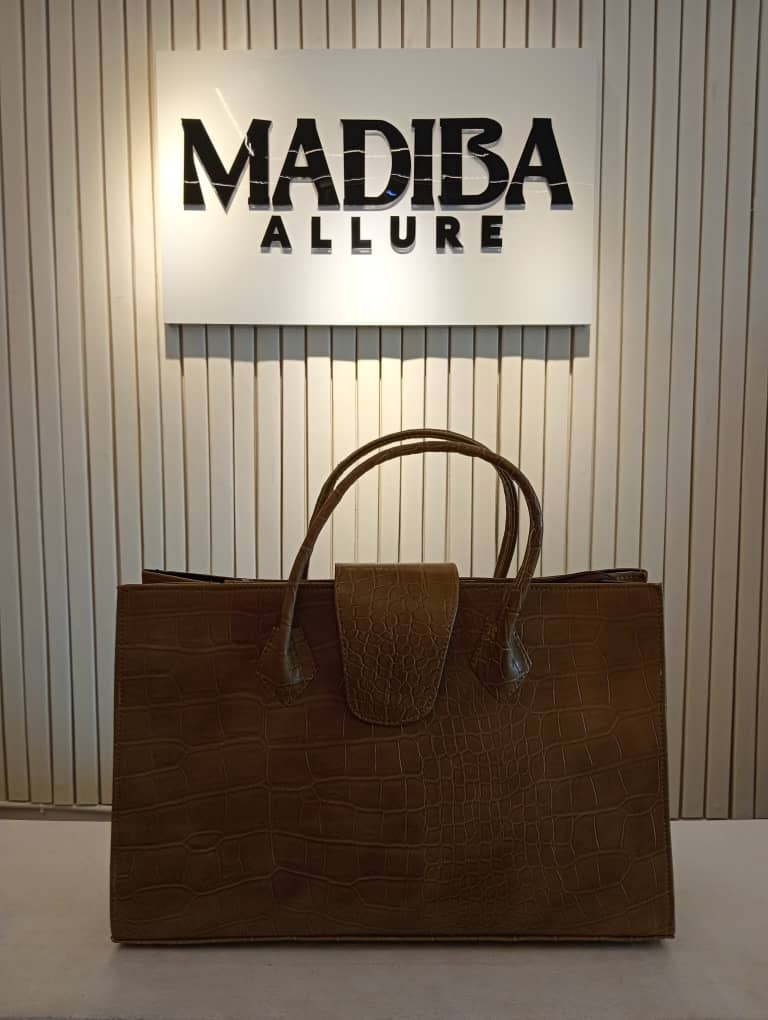 The Onyx Classic Leather Bag